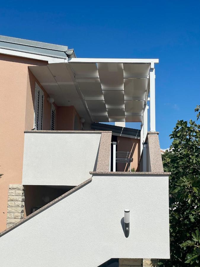House Susec Lejlighed Povljana Eksteriør billede